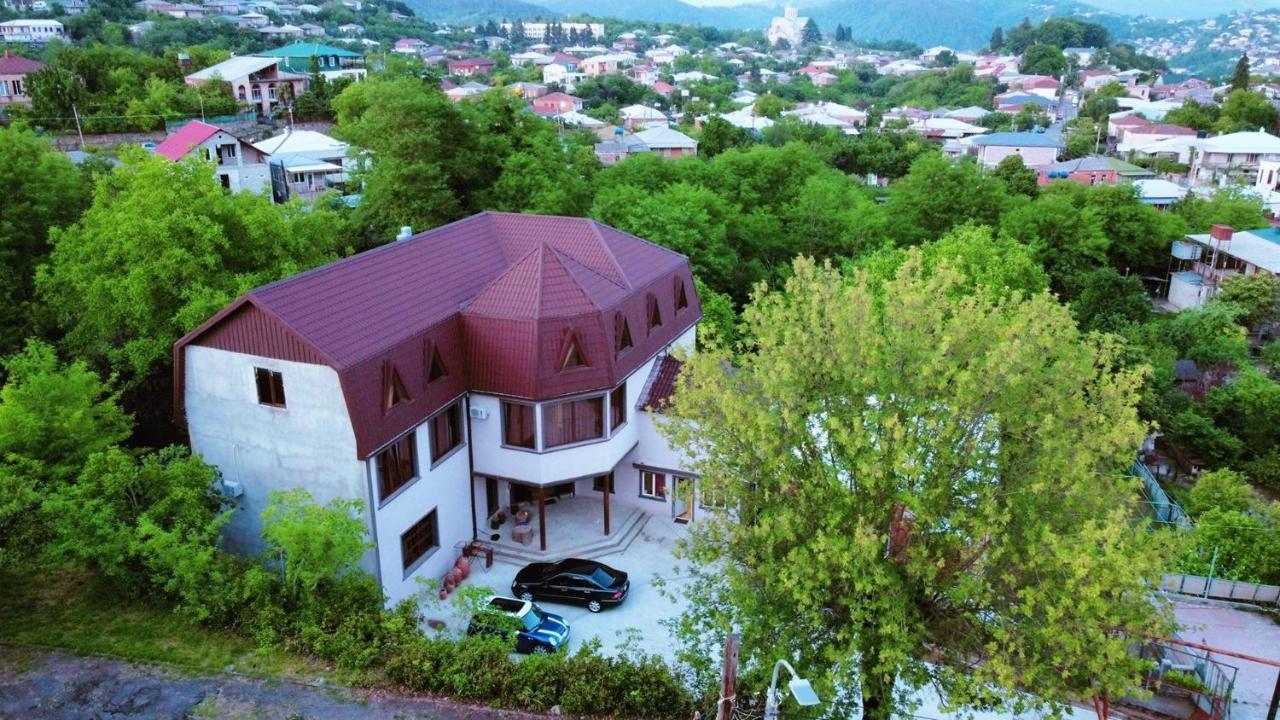Inaisi Hotel Kutaisi Exterior foto