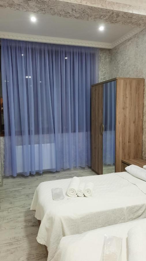 Inaisi Hotel Kutaisi Quarto foto